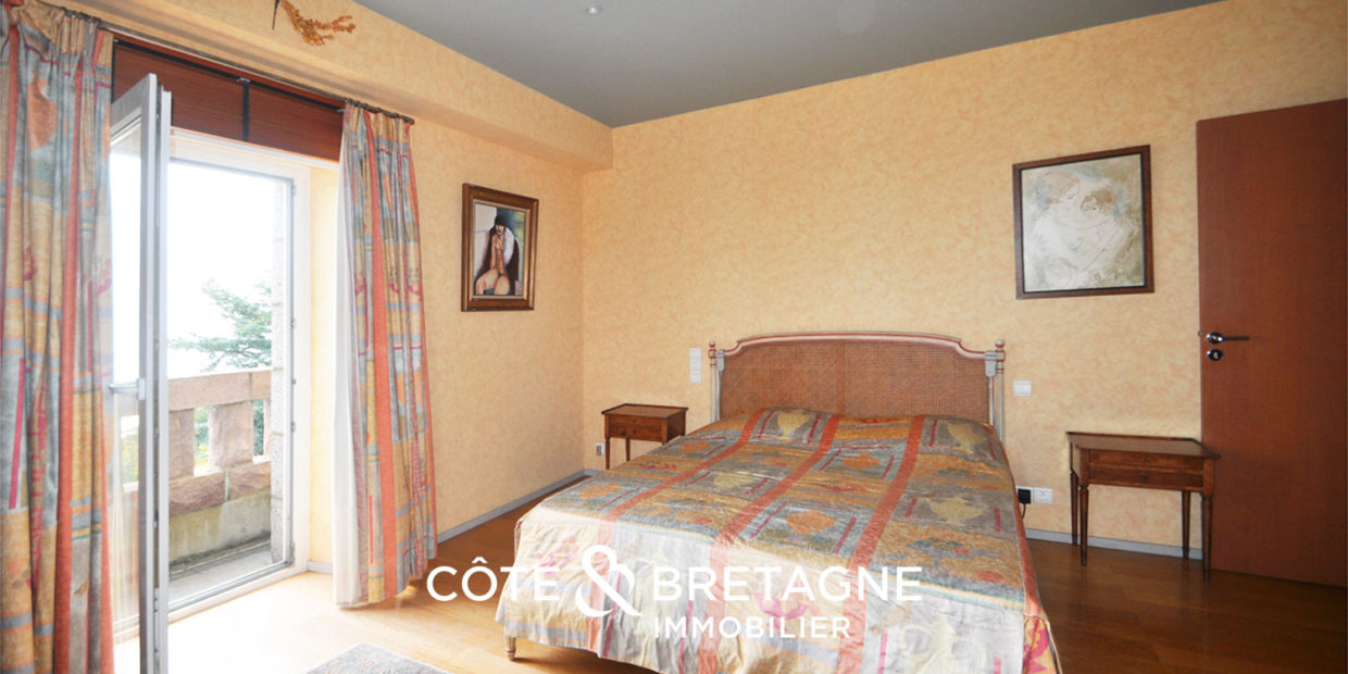 acheter-demeure-propriete-face-a-la-mer-plage-prestige-bretagne-etables-sur-mer-10