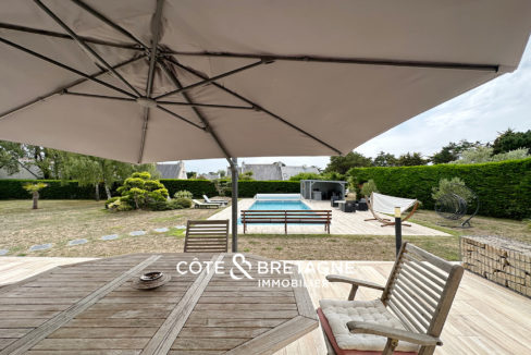 Acheter à Saint-Gildas-de-Rhuys maison familiale avec piscine proche plage jardin6