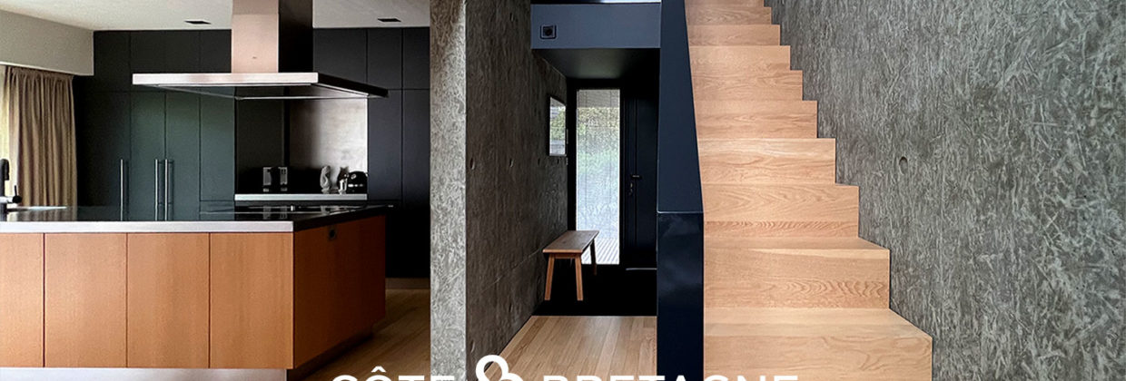 Maison-à-vendre-architecte-Pleneuf-Val-Andre-luxe-Belles-Demeures escalier2