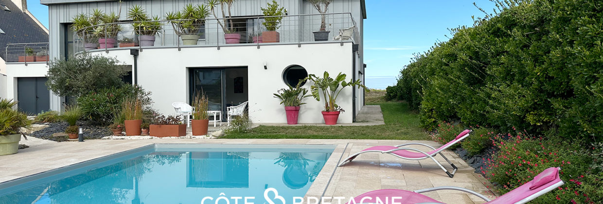 Acheter à Santec Maison contemporaine avec vue mer et piscine