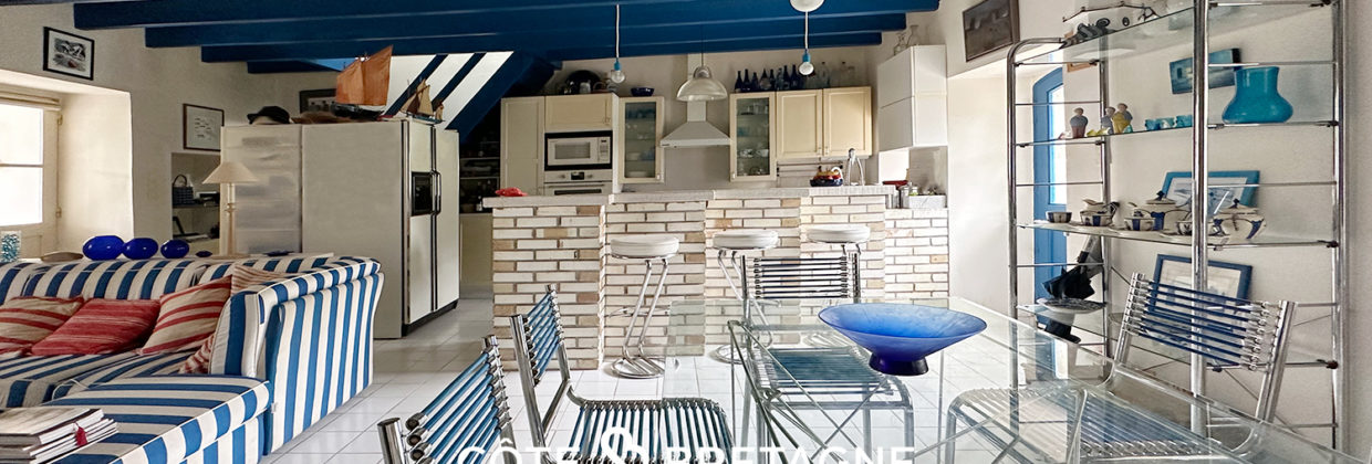Acheter à l'Île aux Moines maison avec jardin et Penty Salle à manger 2