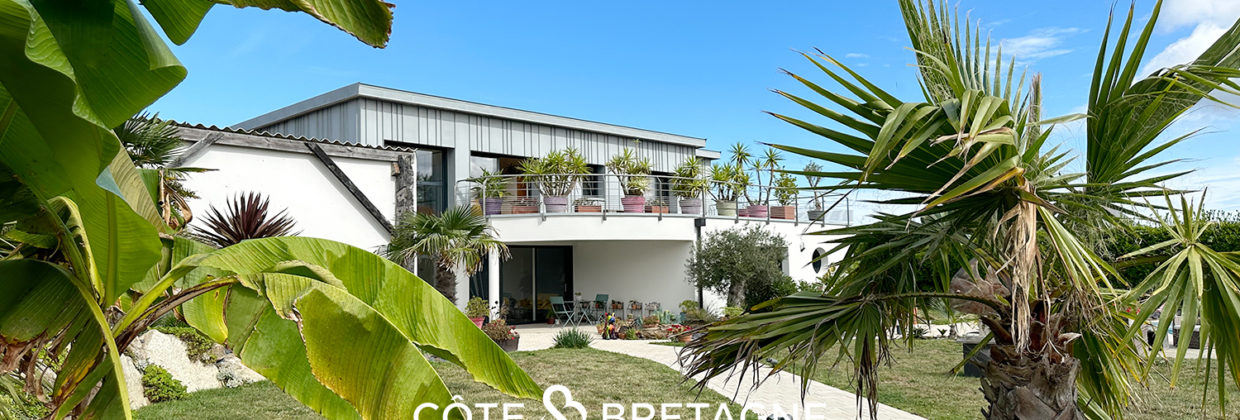 Maison contemporaine avec vue mer et piscine jardin terrasse