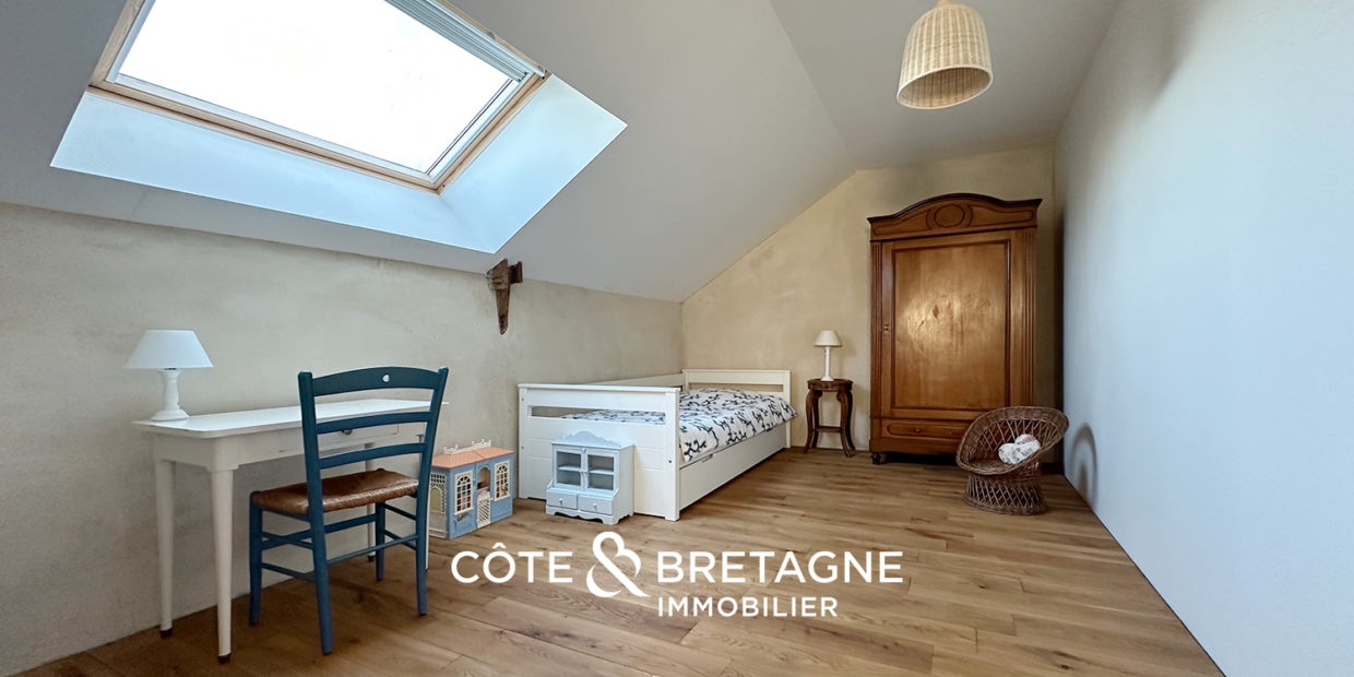 Acheter à Sulniac longère avec rénovation énérgétique chambre4