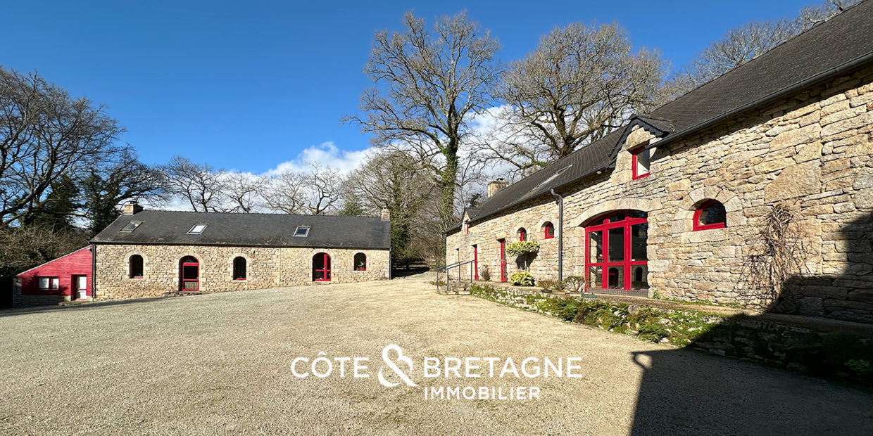 Le Faouët Morbihan Propriété en pierre de la fin du XIXe