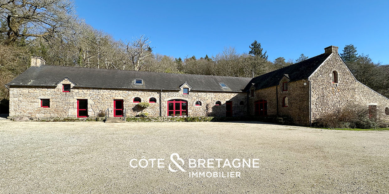 Le Faouët Morbihan Propriété en pierre de la fin du XIXe 4