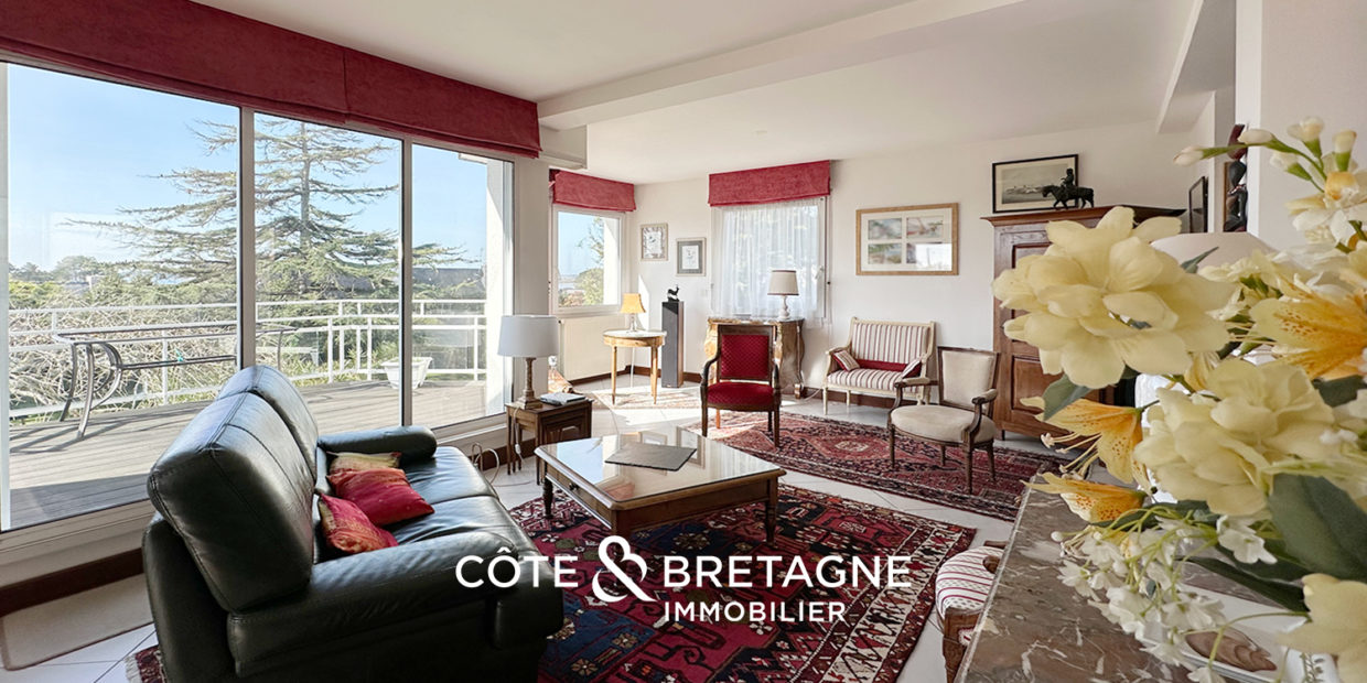 Maison familiale à Séné Golfe du Morbihan salon2