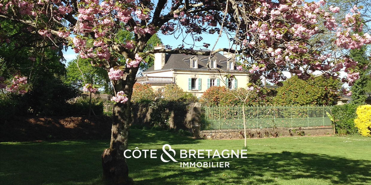 Superbe Manoir à Guidel Morbihan Jardin clos2