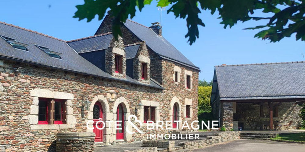 maison-en-pierre-propriete-bretagne-saint-caradec-1