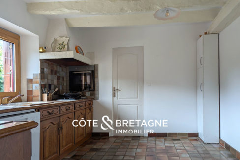 maison-en-pierre-propriete-bretagne-saint-caradec-13