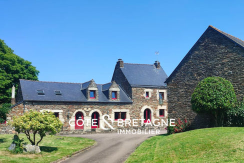 maison-en-pierre-propriete-bretagne-saint-caradec-4