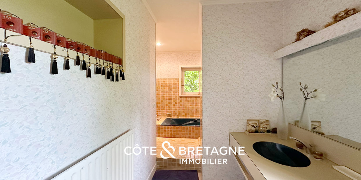 Séné Morbihan Maison villa  piscine et vue mer imprenable