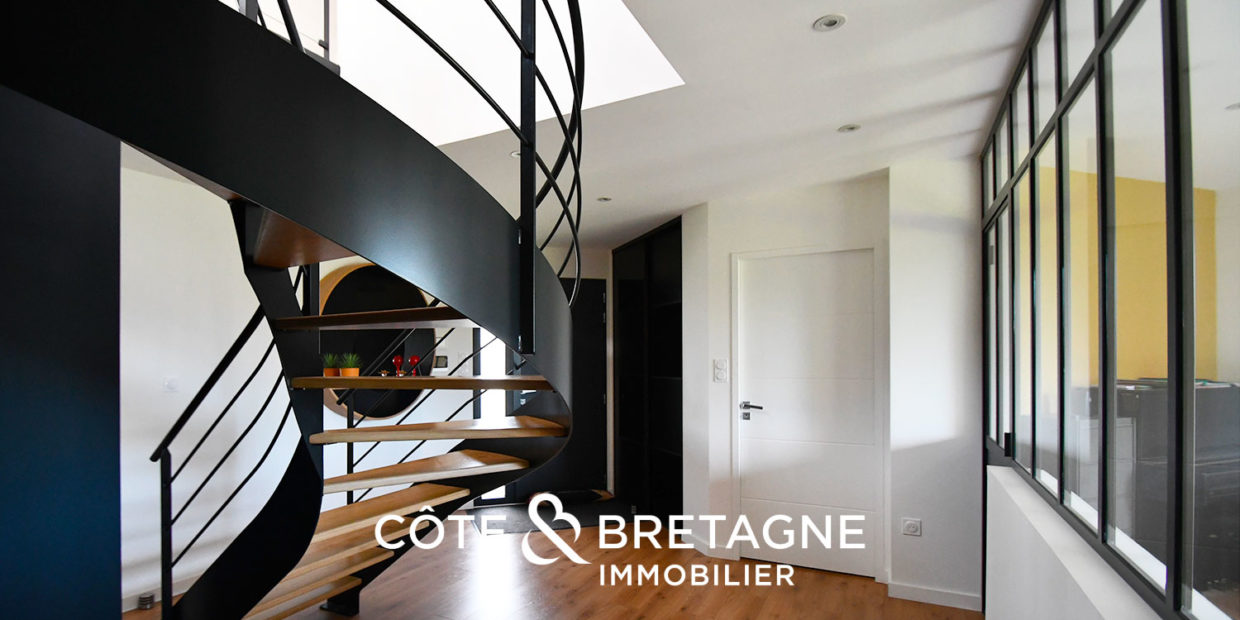 maison-contemporaine-luxe-prestige-vue-mer-plerin-5