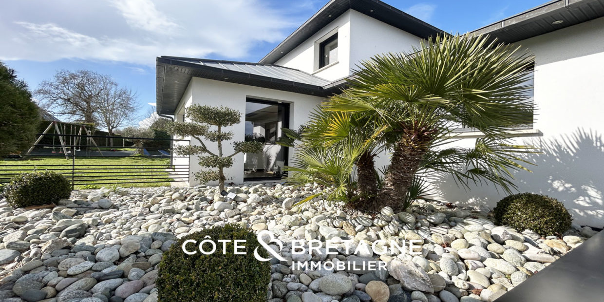 Maison-contemporaine-jardin-proche-mer-3