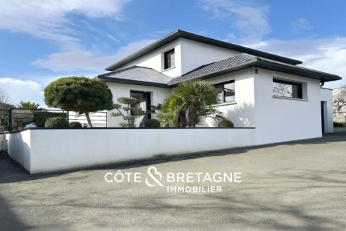 Maison-contemporaine-jardin-proche-mer-4
