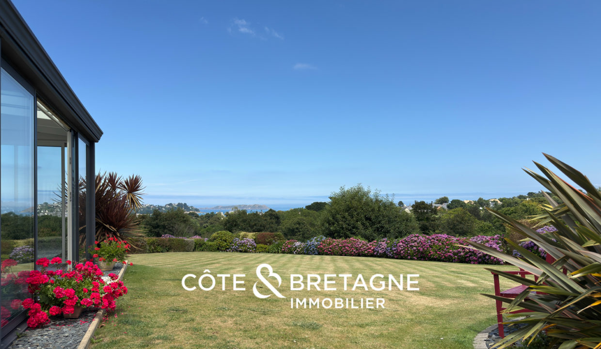 maison-vue-mer-saint-quay-perros-jardin