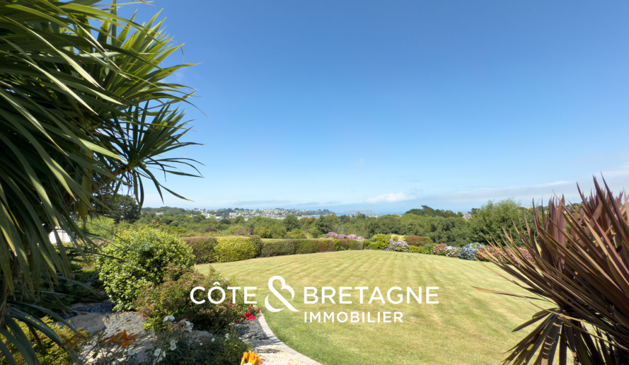 maison-vue-mer-saint-quay-perros-jardin-2