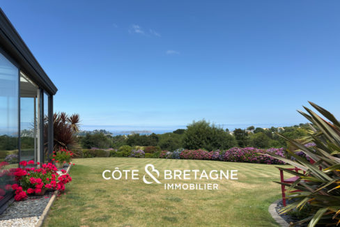 maison-vue-mer-saint-quay-perros-jardin