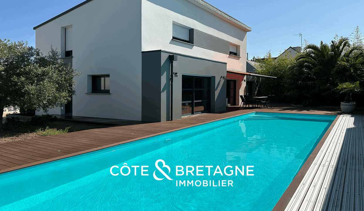 Maison familiale avec piscine à Vannes