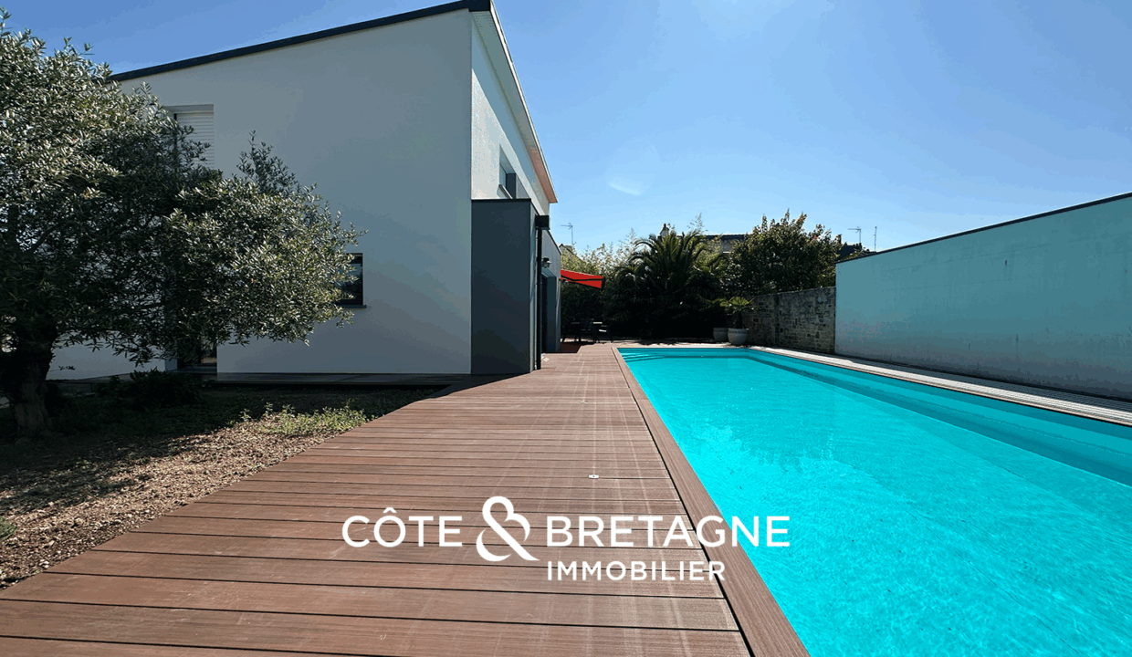 Maison familiale avec piscine à Vannes 4