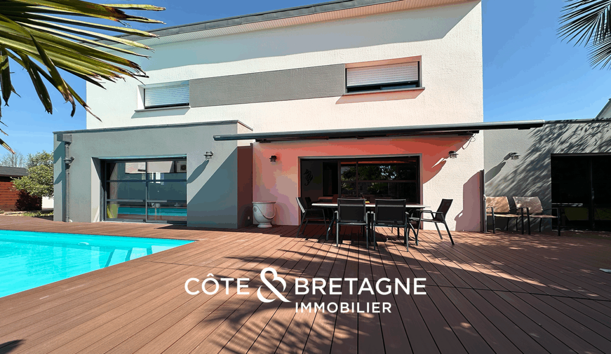 Maison familiale avec piscine à Vannes 5