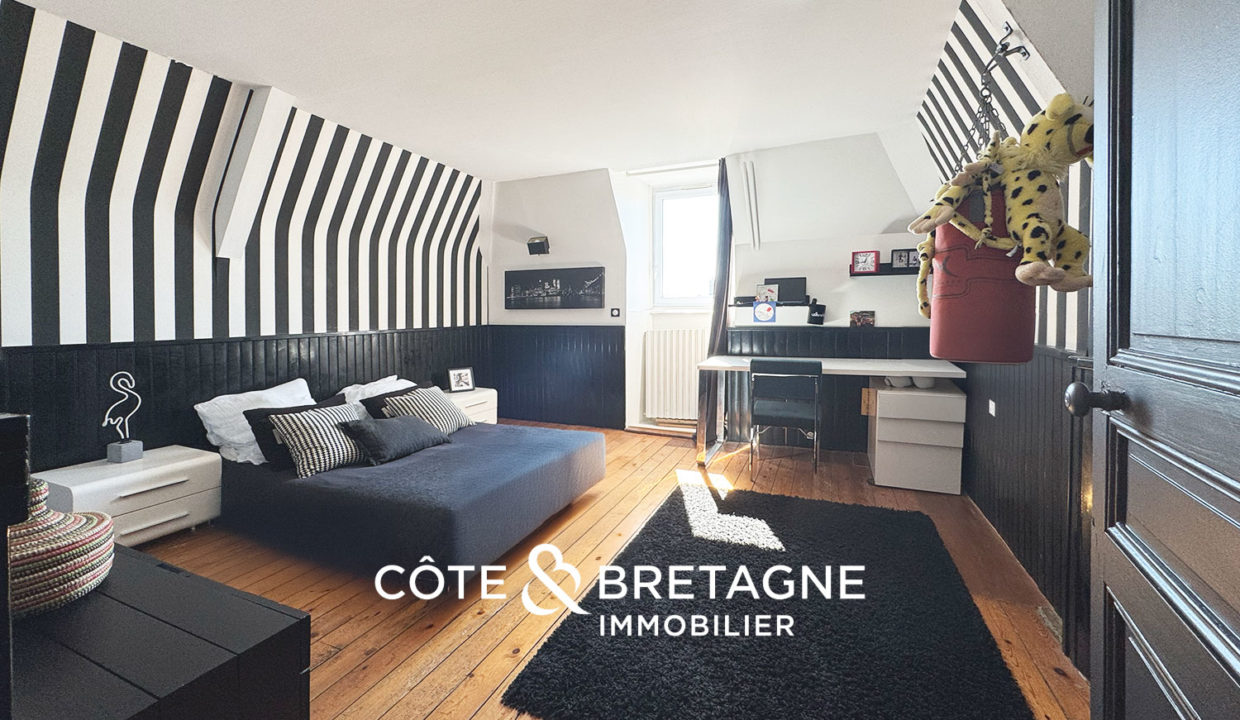 maison-bourgeoise-guingamp-jardin-garage-six chambres