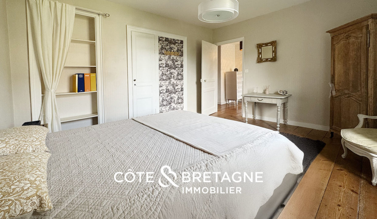 Maison-Saint-Brieuc-Saint-Michel-bourgeoise-jardin-garage-5
