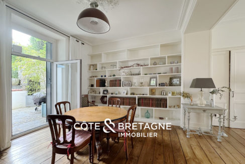 Maison-Saint-Brieuc.-Saint-Michel-bourgeoise-jardin-garage-1