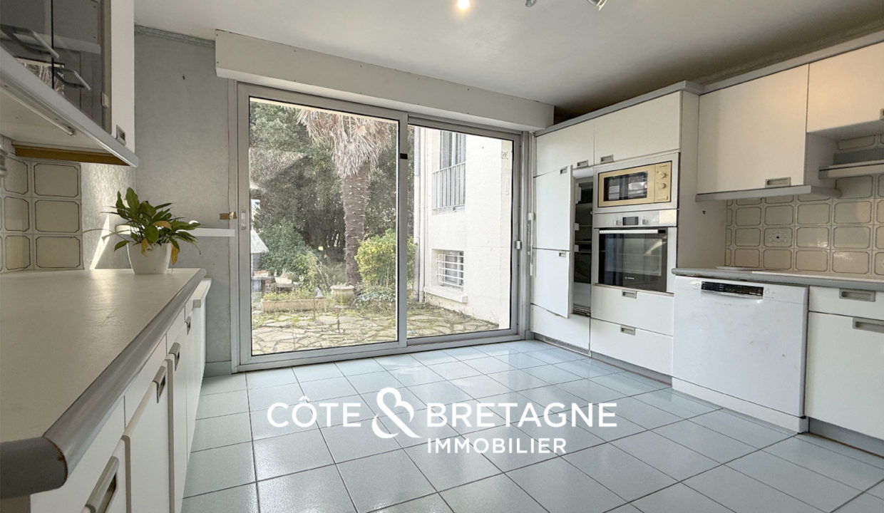 Maison-vue-mer-cuisine-proche-plage-etables-sur-mer-5