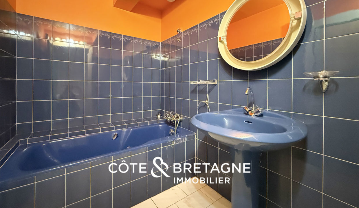 Maison-vue-mer-salle-de-bain-rdc-proche-plage-etables-sur-mer-9