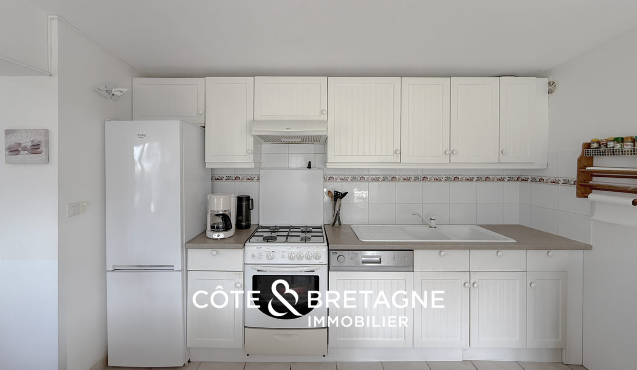 maison-bord-de-mer-tregastel-cuisine