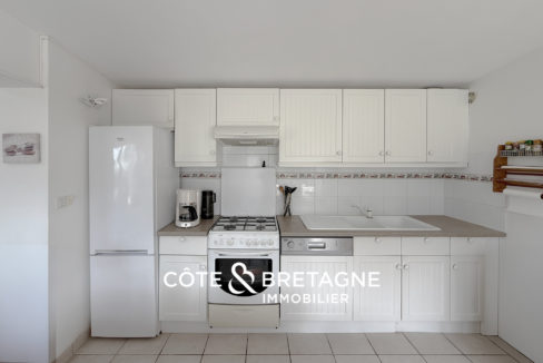 maison-bord-de-mer-tregastel-cuisine