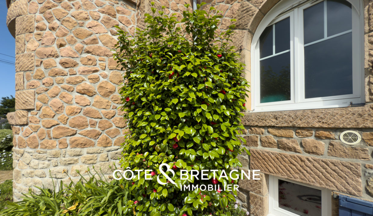 maison-bord-de-mer-tregastel-facade-3.jpg