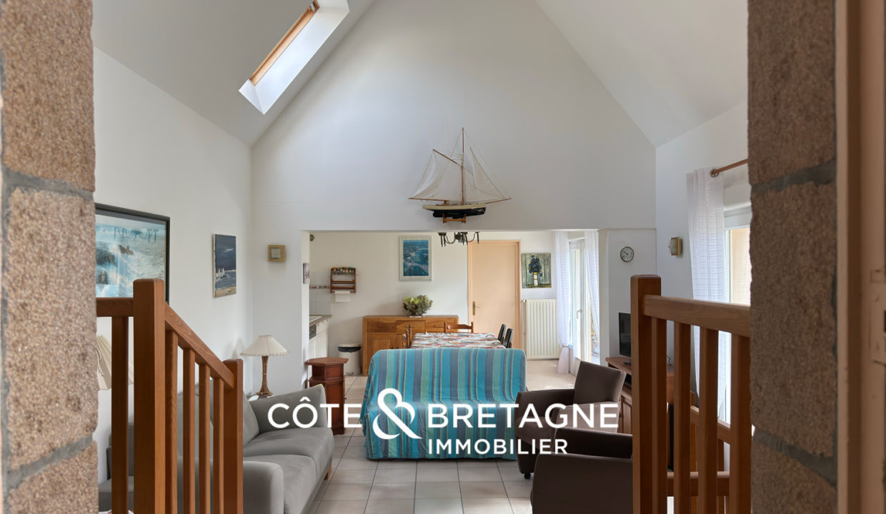 maison-bord-de-mer-tregastel-salon-2