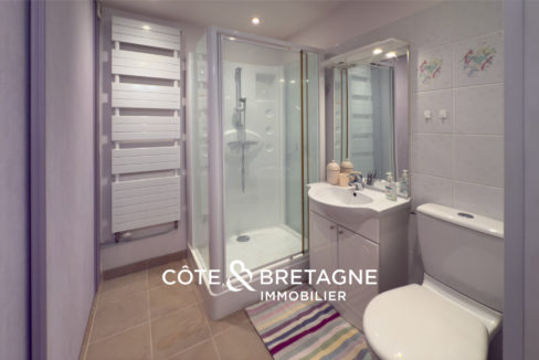 maison-familiale-perros-guirec-vue-mer-douche