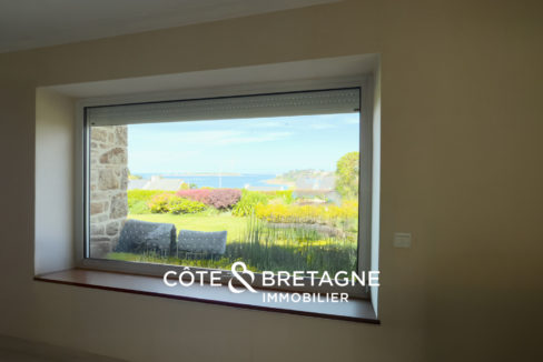 maison-familiale-perros-guirec-vue-mer-salon2
