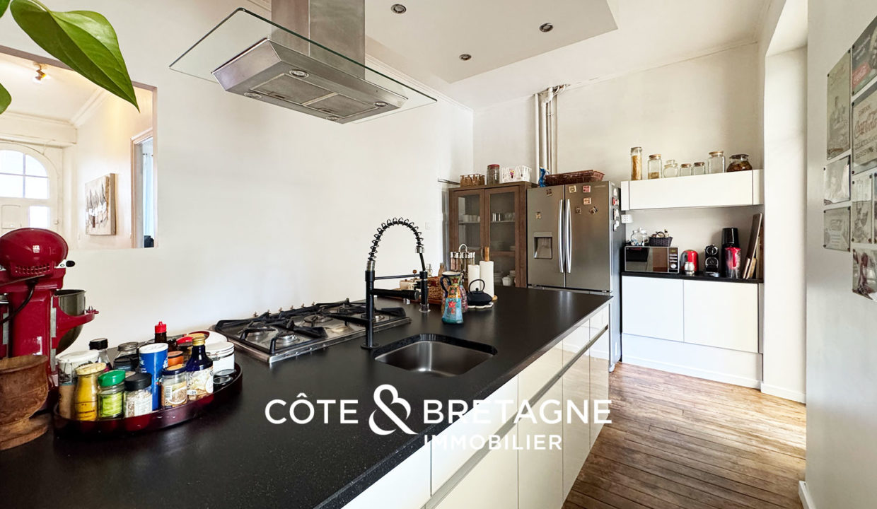 Maison-acheter-vendre-Saint-Brieuc-quartier-Saint-Michel.-Jardin-garage-6