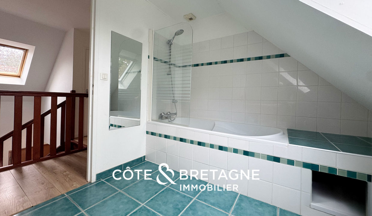 maison-binic-proche-mer-piscine-garage-6