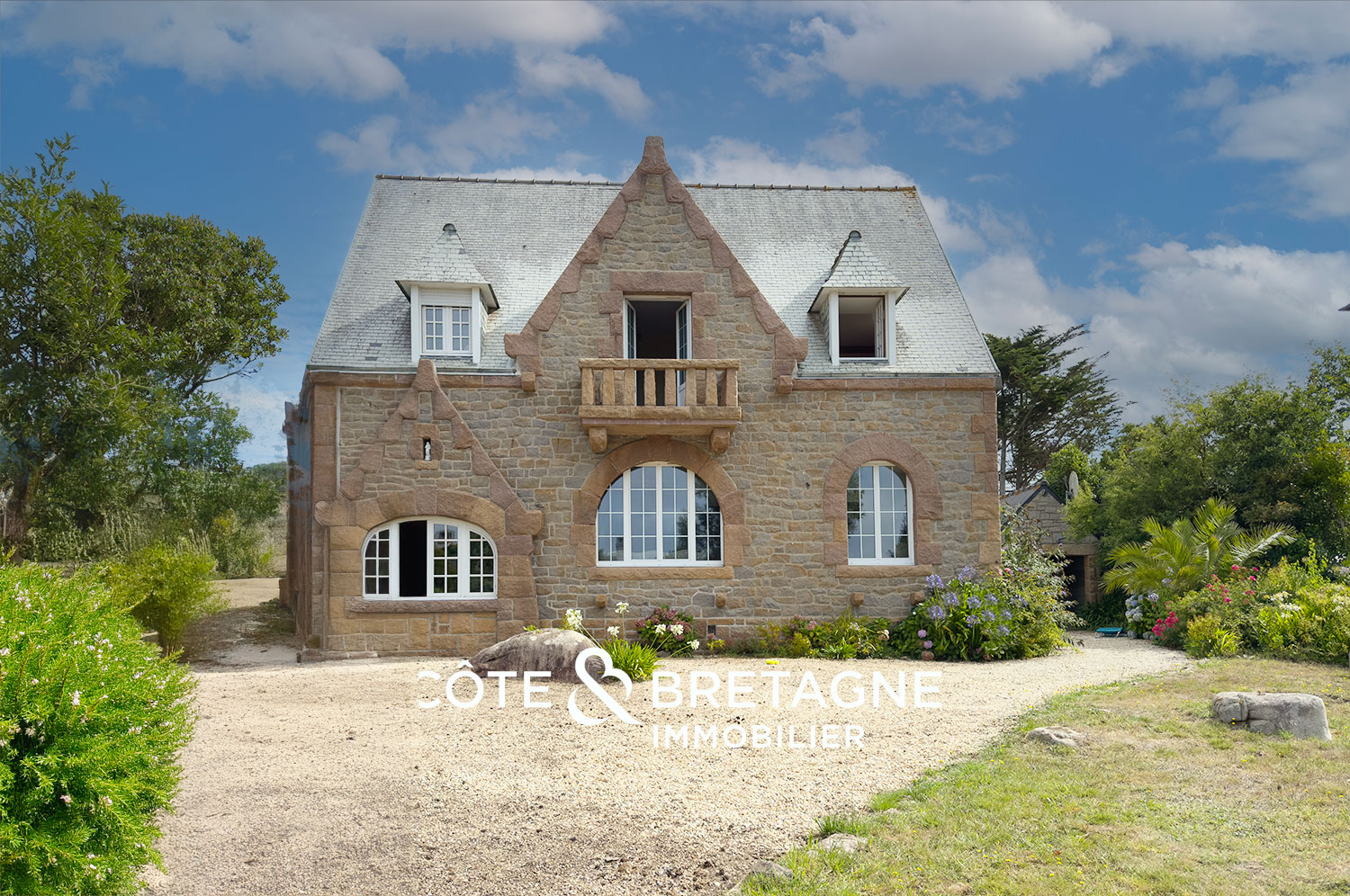 maison-trebeurden-vue-mer-garage-