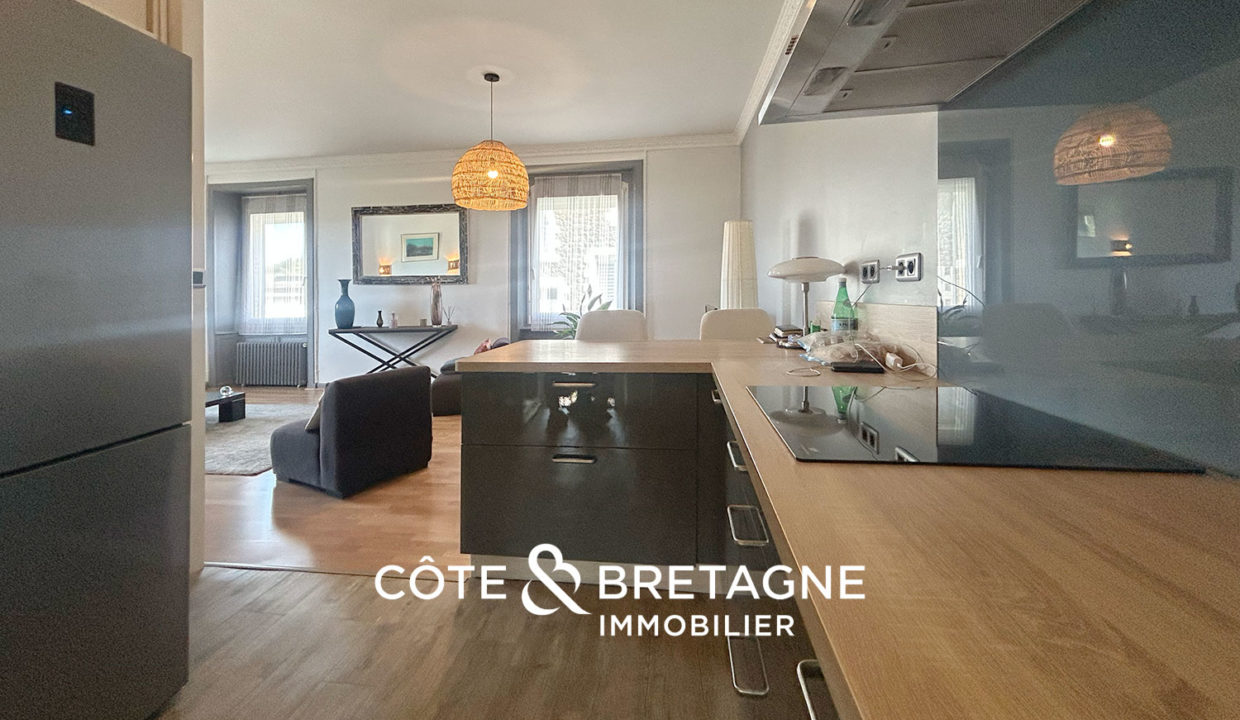 maison-bourgeoise-saint-brieuc-saint-michel-cinq-chambres-jardin-pierres-1