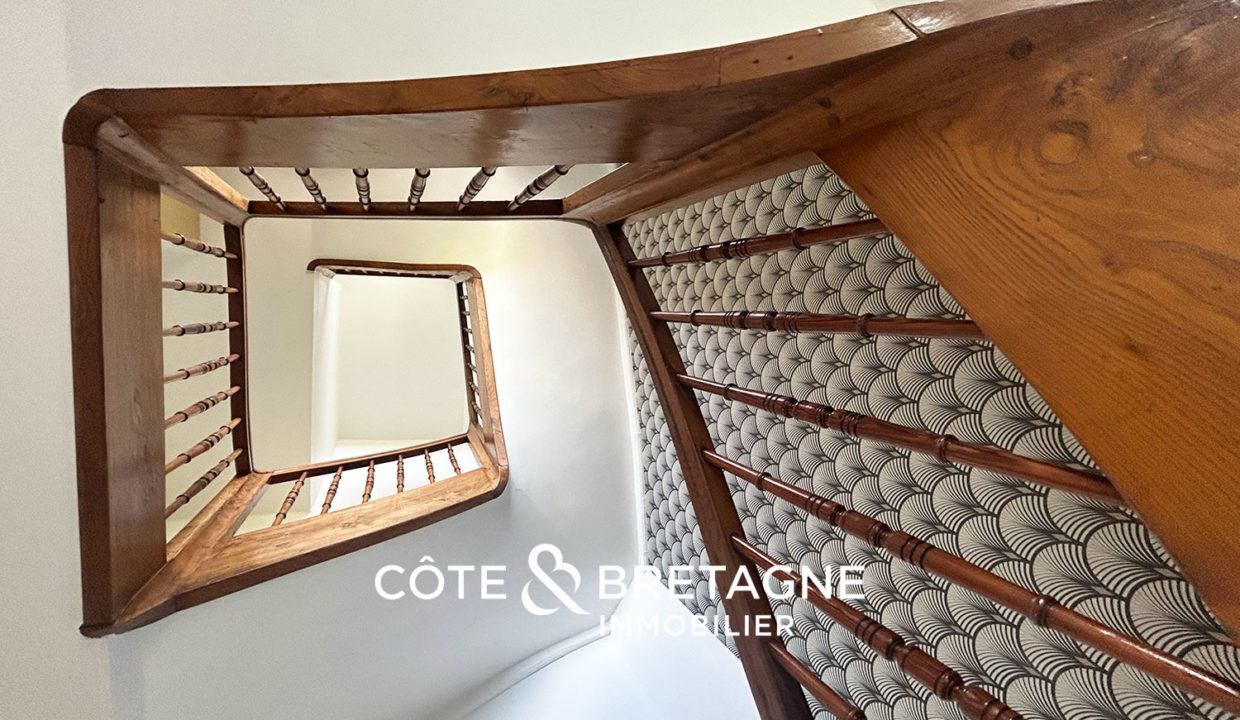 maison-bourgeoise-saint-brieuc-saint-michel-cinq-chambres-jardin-pierres-10