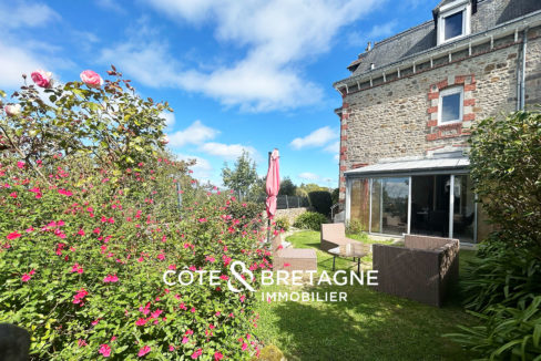 maison-bourgeoise-saint-brieuc-saint-michel-cinq-chambres-jardin-pierres-12