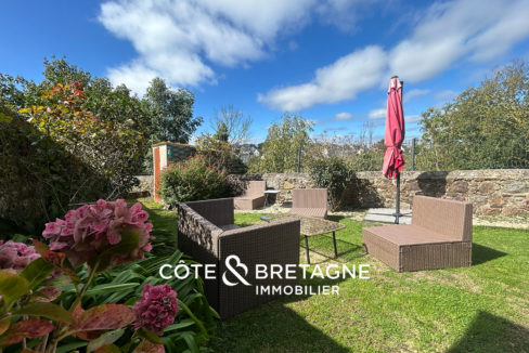 maison-bourgeoise-saint-brieuc-saint-michel-cinq-chambres-jardin-pierres-2
