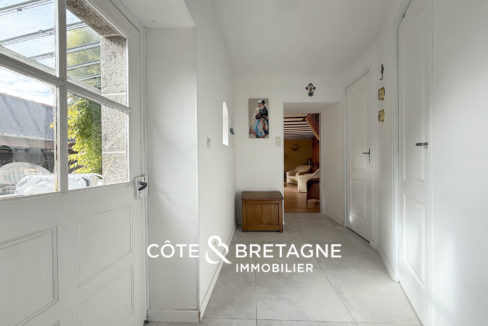 Couloir-maison-pierre-pordic