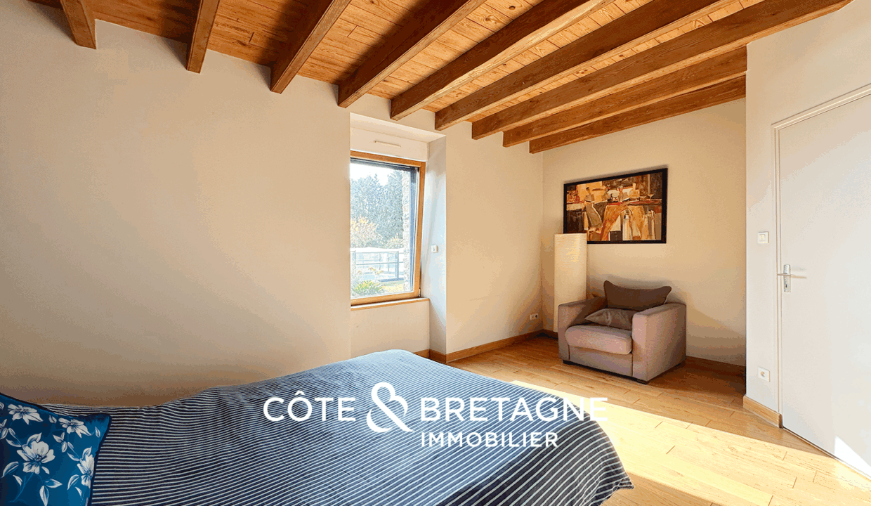 Maison en pierre avec Piscine à Malesatroit 12