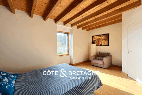 Maison en pierre avec Piscine à Malesatroit 12