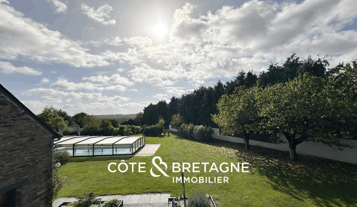 Maison en pierre avec Piscine à Malesatroit 7