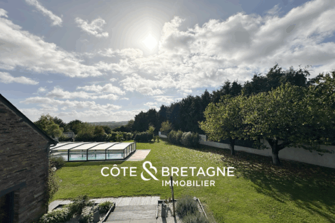 Maison en pierre avec Piscine à Malesatroit 7
