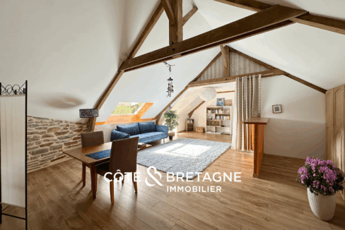 Maison en pierre avec Piscine à Malesatroit 9