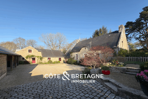 Maison en pierre avec piscine à Guidel dans le Morbihan 16