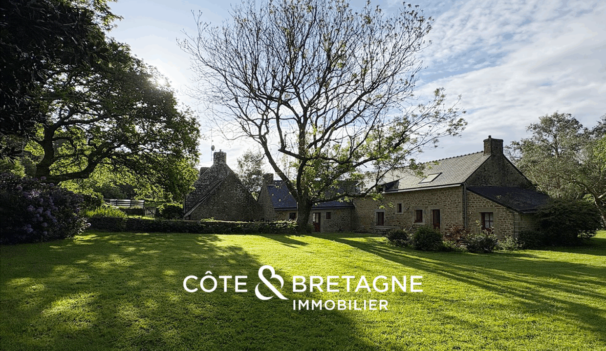 Maison en pierre avec piscine à Guidel dans le Morbihan 19